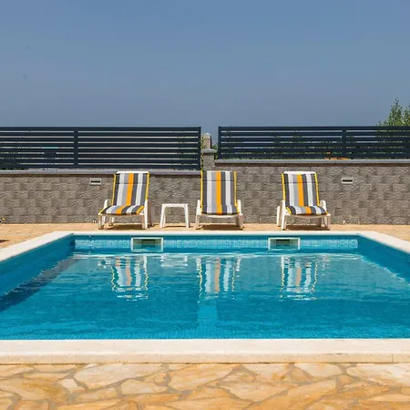Two-bedroom In Hébergement de vacances