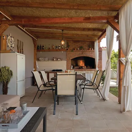 Hébergement de vacances Two-bedroom In *